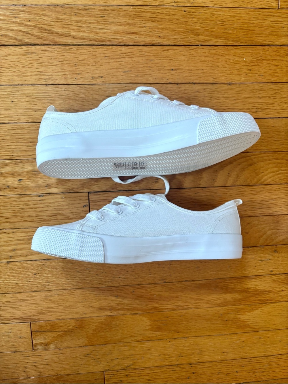 H&M White Canvas Low-Top Sneakers size 5 - Picture 6 of 10